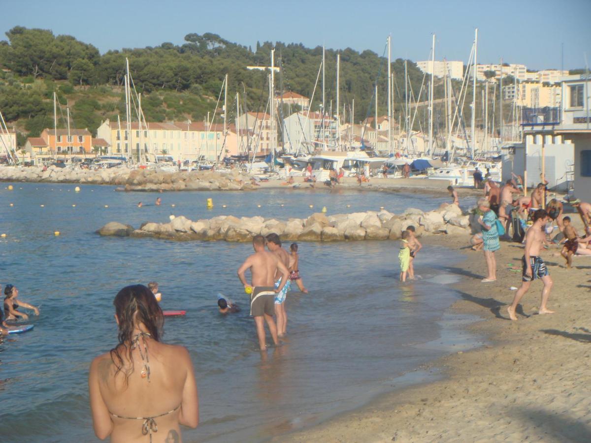 Studio hyper équipé à 150m d'une plage de sable fin grande terrasse presqu'île de charme Saint-Mandrier-sur-Mer Esterno foto